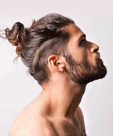 Man Bun : Osez la virilité aux longs cheveux